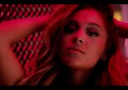 Ariana Grande – Beautiful Seduction